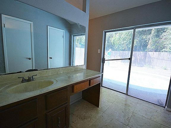 Master bath facing pool