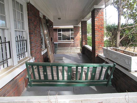 5th image of 469 N Willett St