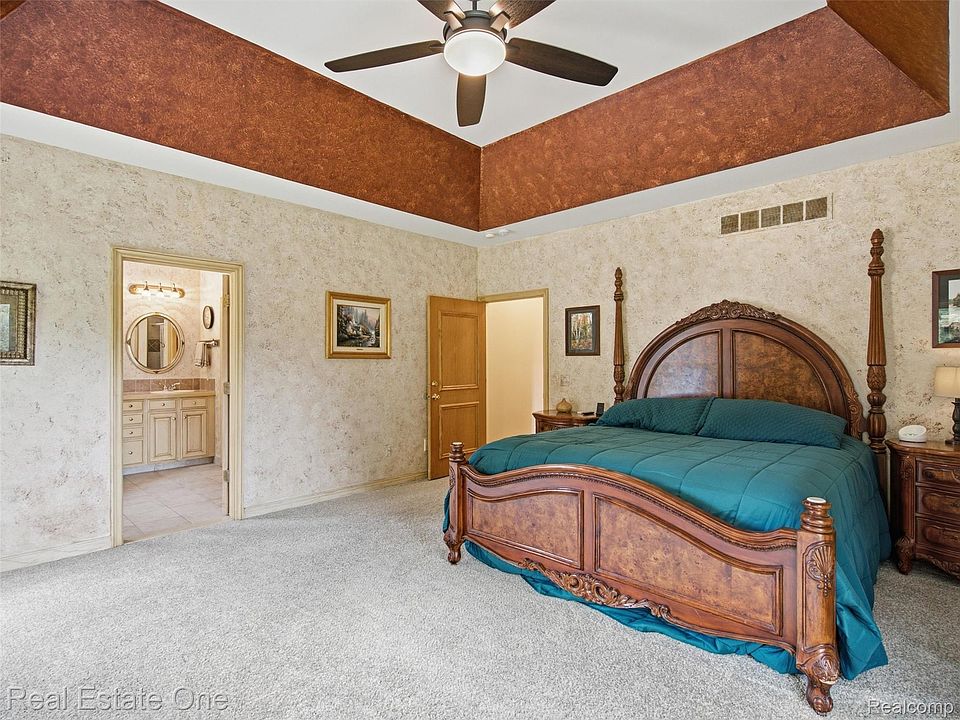 2840 Eric Dr, photo 29