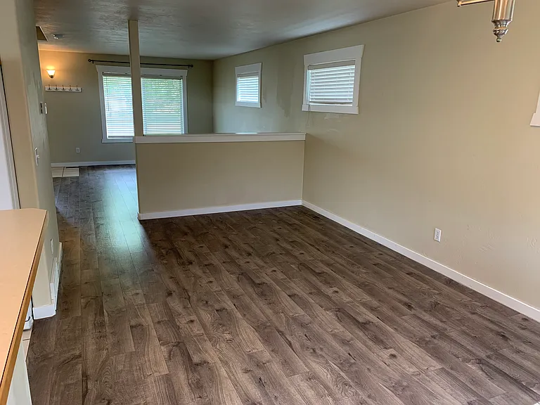 1826 Bluestone Dr — Photo 14