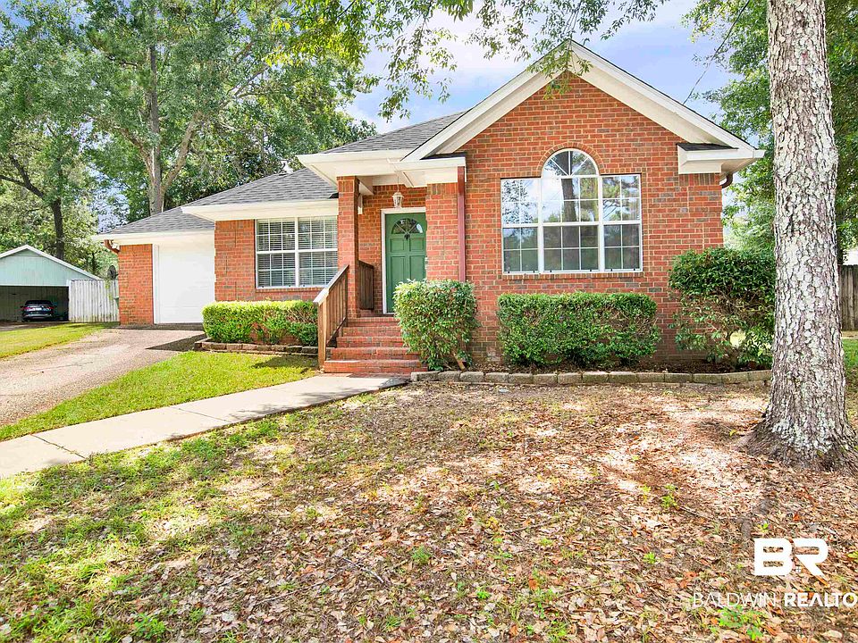 1st image of 108 Rainer Cir