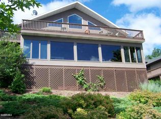 16-217 Brynmoor Ct, Lanark, IL 61046