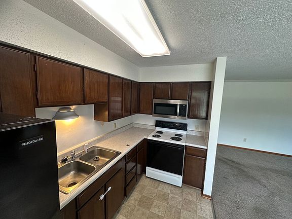 2nd image of 35 N 1st St APT 7