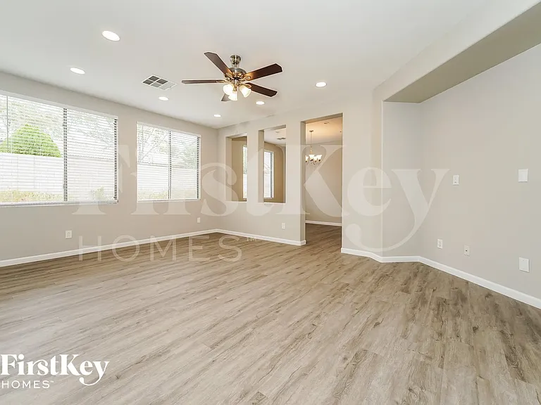 6525 Diamond Point Ct — Photo 2