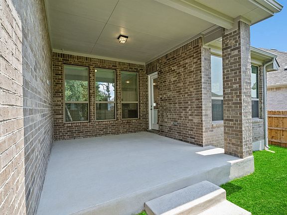 3rd image of 337 Five Mile Creek Way