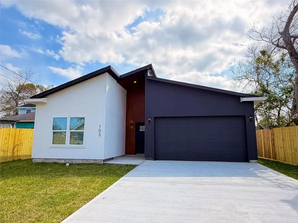 103 E Lobit St, Baytown, TX 77520