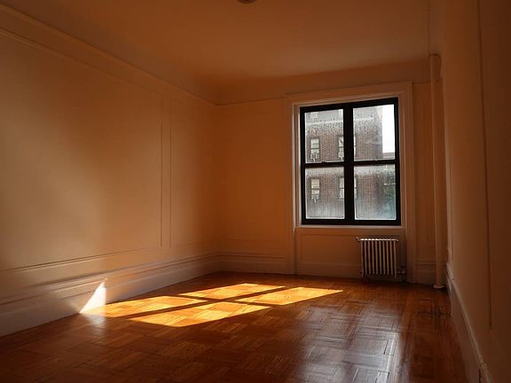 3rd image of 551 W 185th St APT 2a