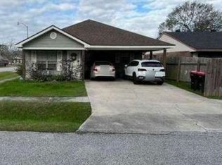 305 Cassandra Ln, Lafayette, LA 70508