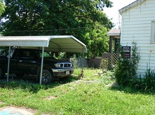 700 S 18th St, Herrin, IL 62948