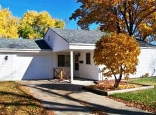 636 Bell Ave, Elyria, OH 44035