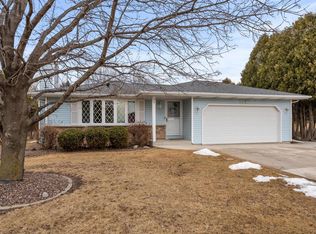 514 Millersville Ave, Howards Grove, WI 53083