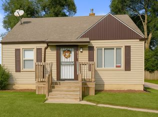 2722 Raskob St, Flint, MI 48504