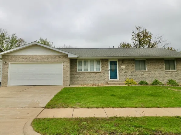 1608 Lucy Dr, Dubuque, IA 52002