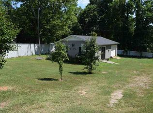 202 Oak St, Greer, SC 29651