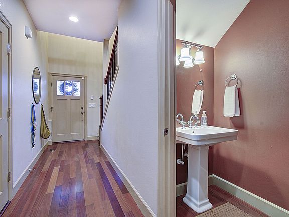5th image of 4514 NE 91st Way