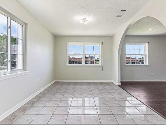 4th image of 3045 Mount Kennedy Dr