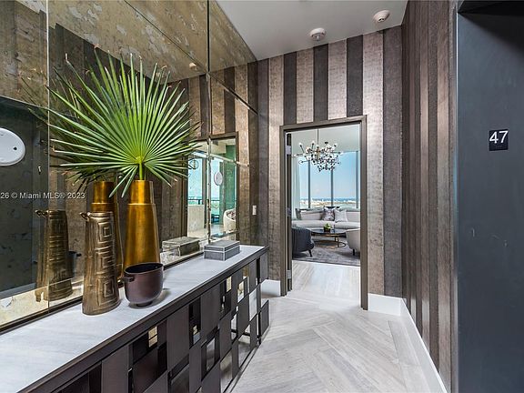 2nd image of 2900 NE 7th Ave Penthouse 4703