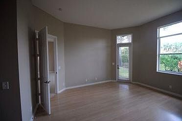 3rd image of 5247 Ventura Dr