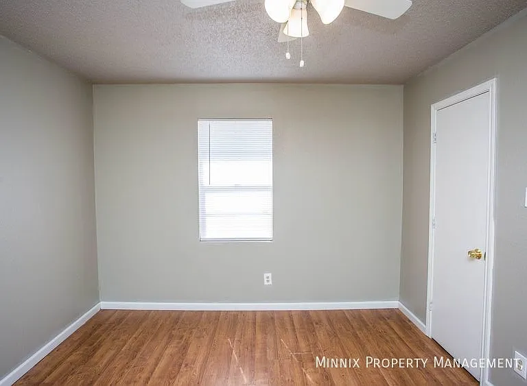 5719 Itasca St — Photo 11