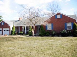 15 Pinecrest Rd, West Hartford, CT 06117