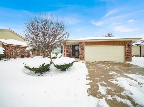 744 Academy Ave, Matteson, IL 60443