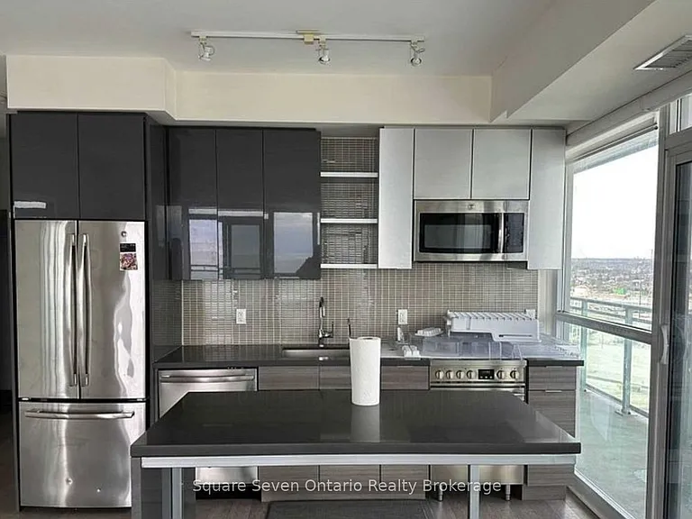 33 Shore Breeze Dr #1809 — Photo 6