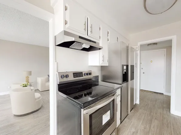 Beach Hill Apartments