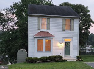 895 S Shore Dr, Glen Burnie, MD 21060