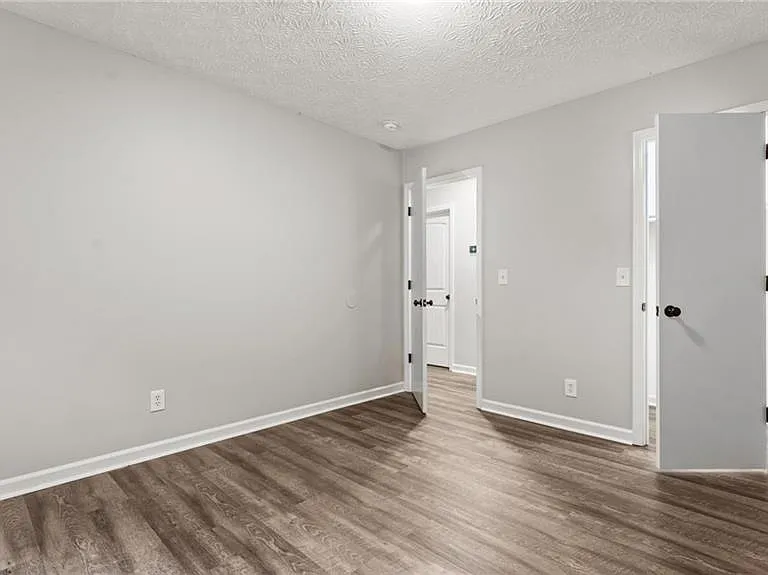 1095 Mountain Springs Dr NW — Photo 16