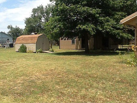 1st image of 721 Arrowhead Ln