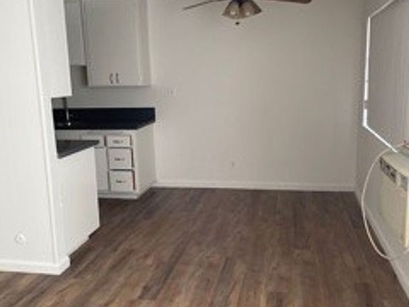 3rd image of 3612-3618 Mentone Ave #2
