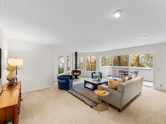 3rd image of 48 Eagle Crest Dr APT 3E