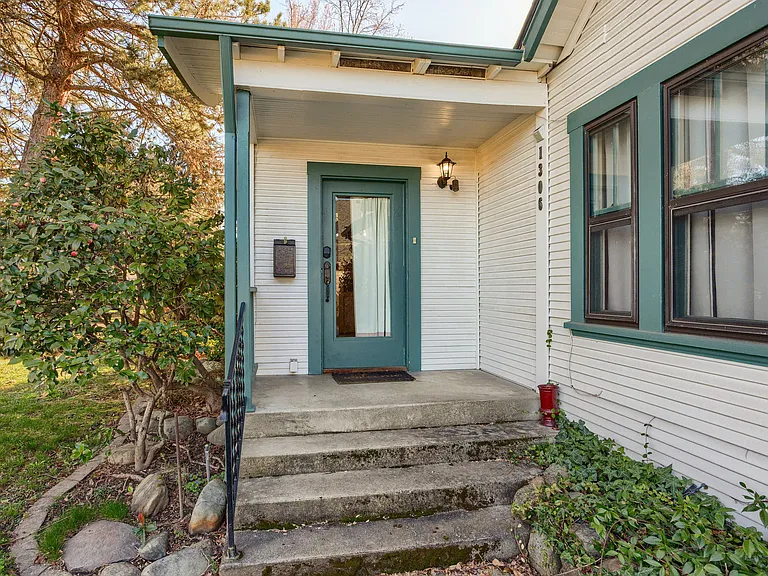 1306 Reddy Ave — Photo 4