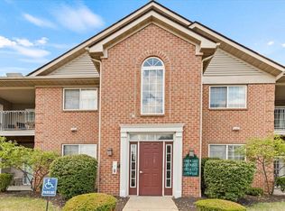 1967 Berrancher Dr, Columbus, OH 43228