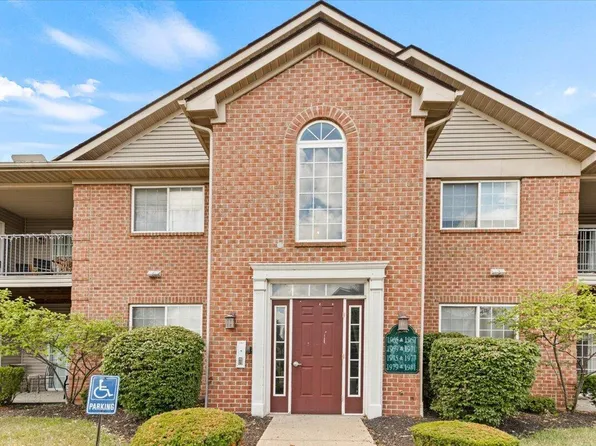 1967 Berrancher Dr, Columbus, OH 43228