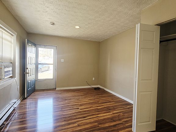 4th image of 501 E Cottage Grove Ave APT C