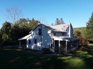 484 Old Highway Rd, Dallas, PA 18612