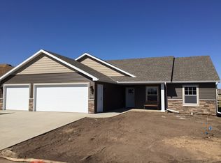 136 Glenview, Saint Cloud, MN 56303