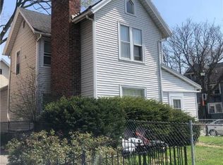 390 Alexander St, Rochester, NY 14607
