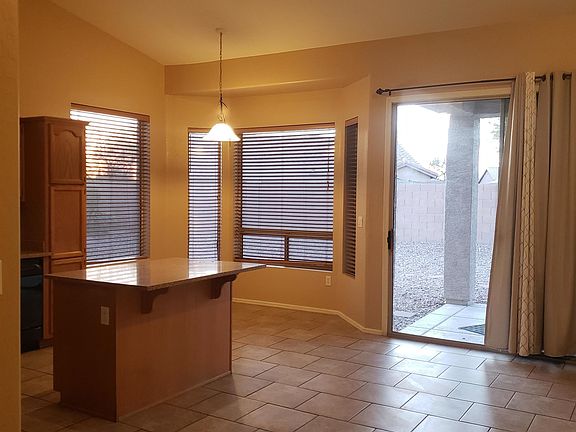 4th image of 7410 E Odessa St