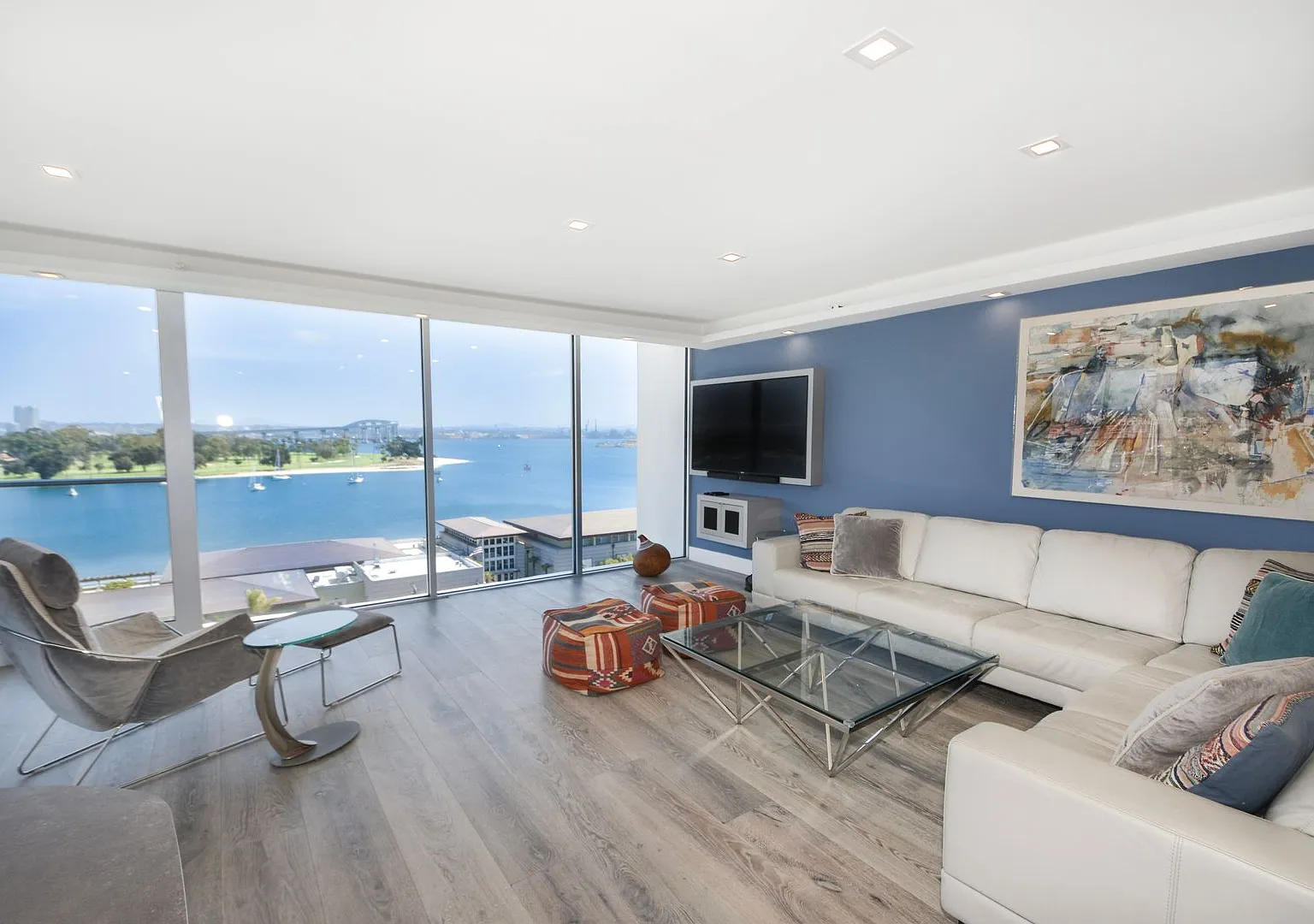 1810 Avenida Del Mundo #704 — Photo 4