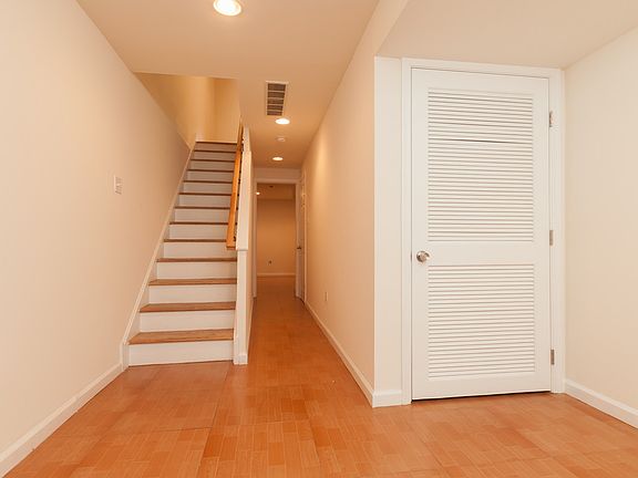 5th image of 323 N Wiota St