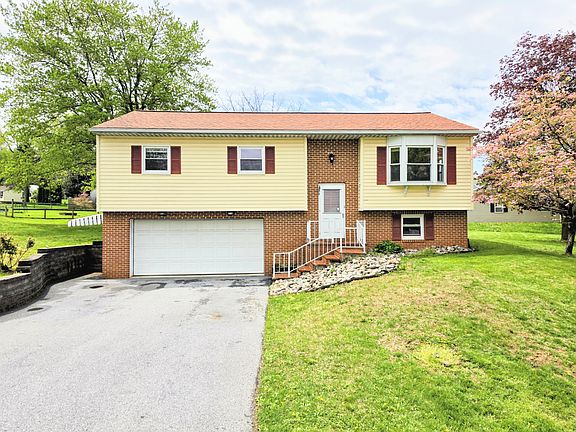2nd image of 909 Hannah Dr