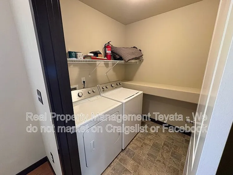 418 Jeff St — Photo 21