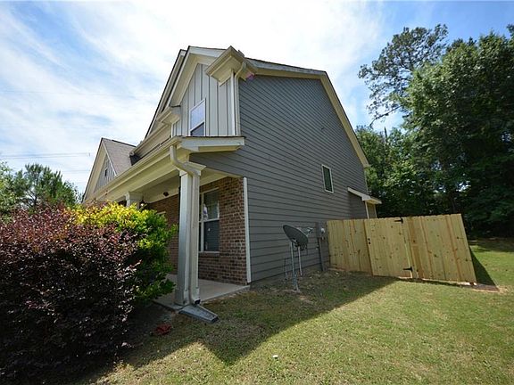 4th image of 2364 Overlook Ave