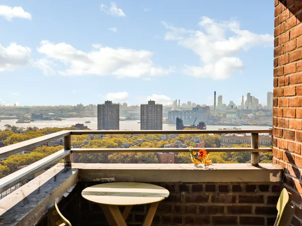 268 East Broadway image 18 of 38