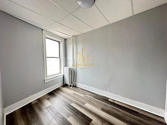 3rd image of 563 Ocean Ave #2A