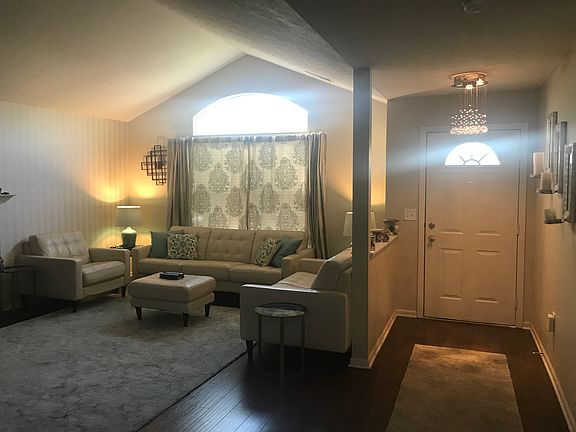 3rd image of 5175 Vinings Grv