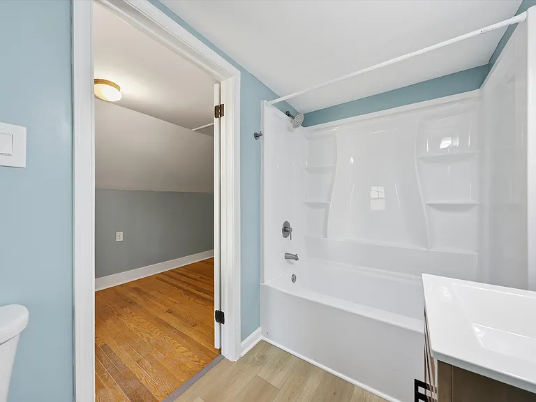 1072 Rocky Springs Rd — Photo 5