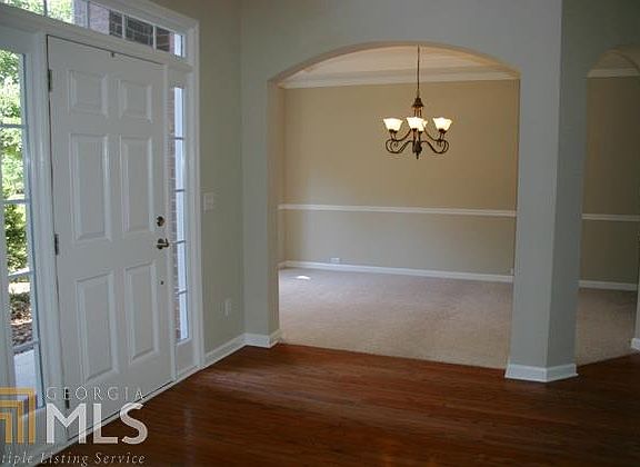 2nd image of 255 Lodge Trl